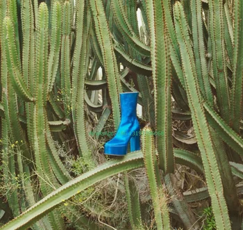 Женские ярко-синие сапоги до икры на массивном каблуке, дизайнерские ботинки из искусственной кожи на платформе, летние осенние вечерние модельные туфли в стиле панк